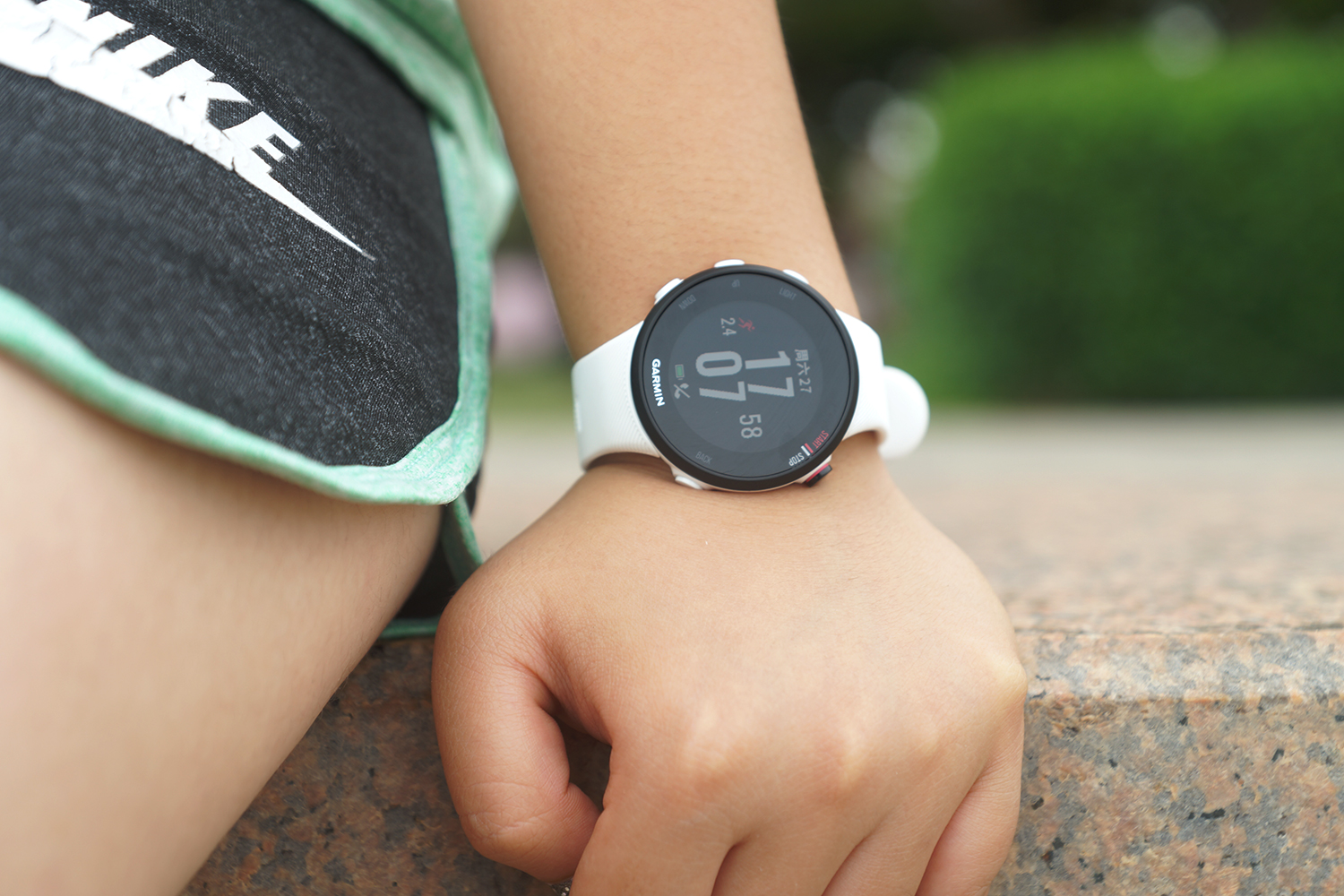 佳明forerunner245m评测,佳明245和745对比评测