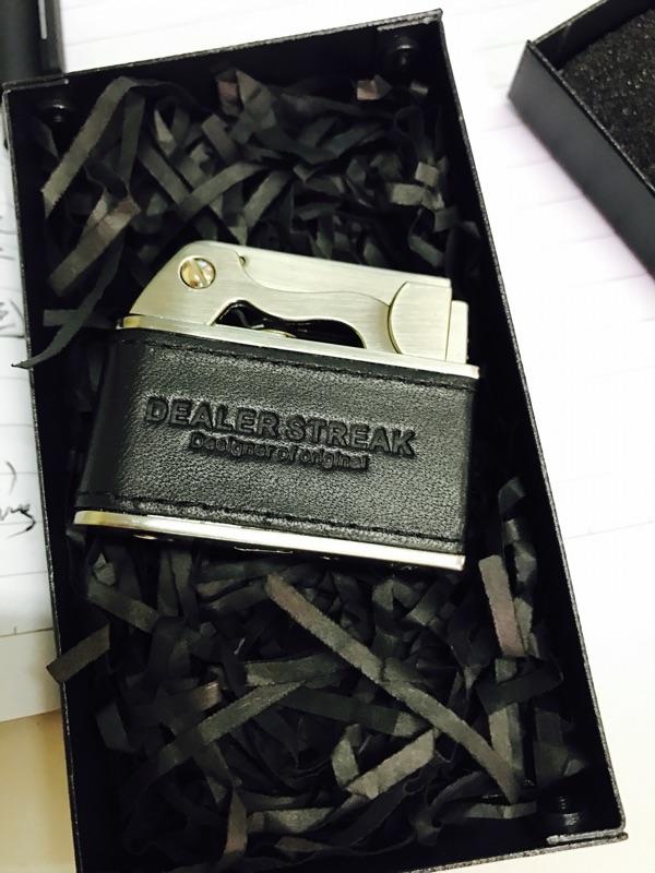 充电打火机超级迷人,打火机帅气可充电