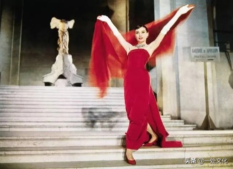 奥黛丽赫本穿搭风,奥黛丽赫本经典帽子穿搭