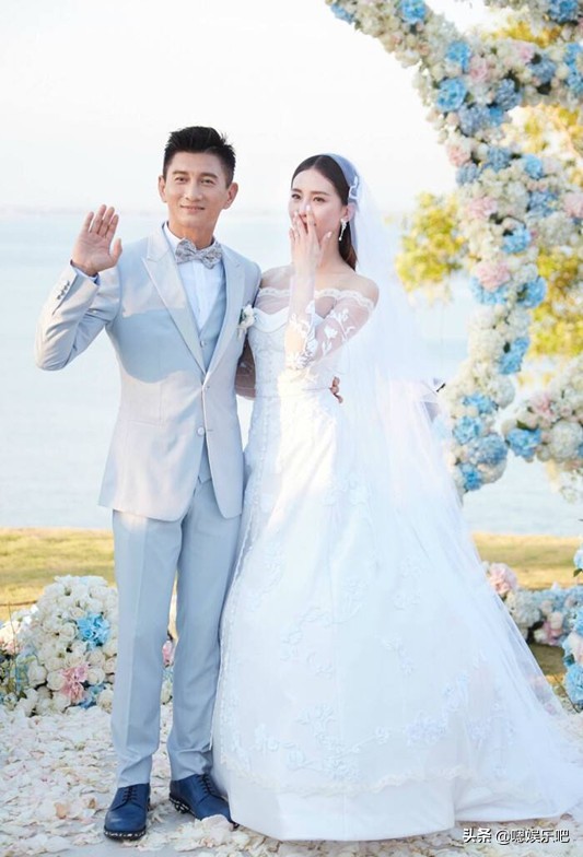 明星婚礼现场布置,张馨予婚礼现场金碧辉煌