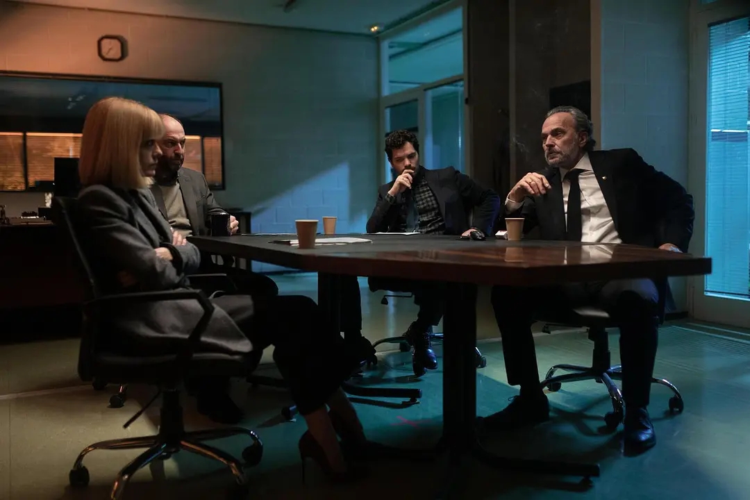 21年评分最高十部悬疑剧,《窥探》仅第4,《城市的边缘》进前3