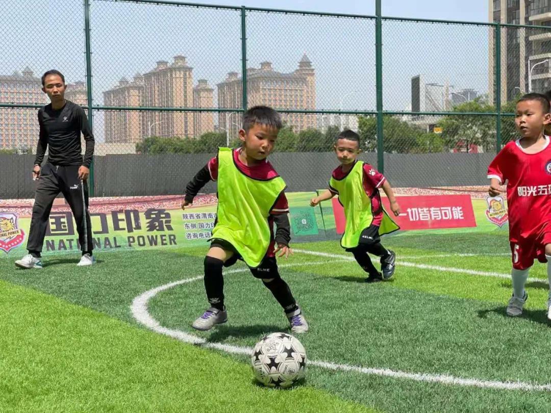 校园足球赛事开展现状,如何打造足球校园