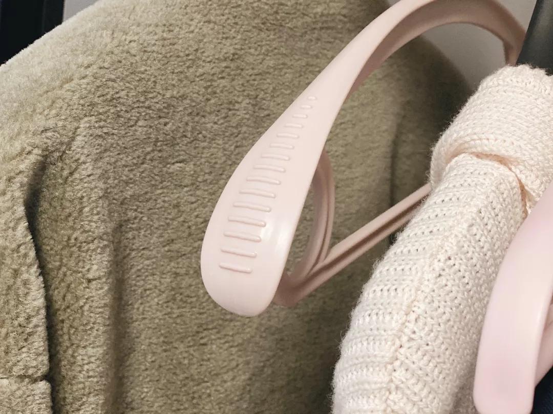 衣柜乱糟糟不够用,超实用衣柜收纳让你多塞30件衣服