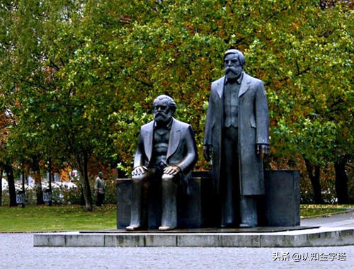 柏林危机最终导致哪个国家分裂,柏林危机导致哪个国家的分裂