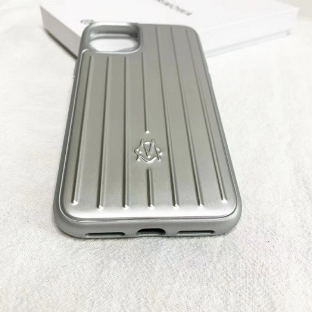 可以做手机壳的图片,可以做背卡的透明手机壳