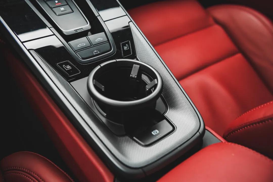 开911敞篷车上街是什么感受,北京适合开911敞篷吗