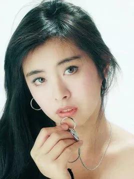 戴牙套凸嘴怎么化妆,凸嘴整牙削骨吗