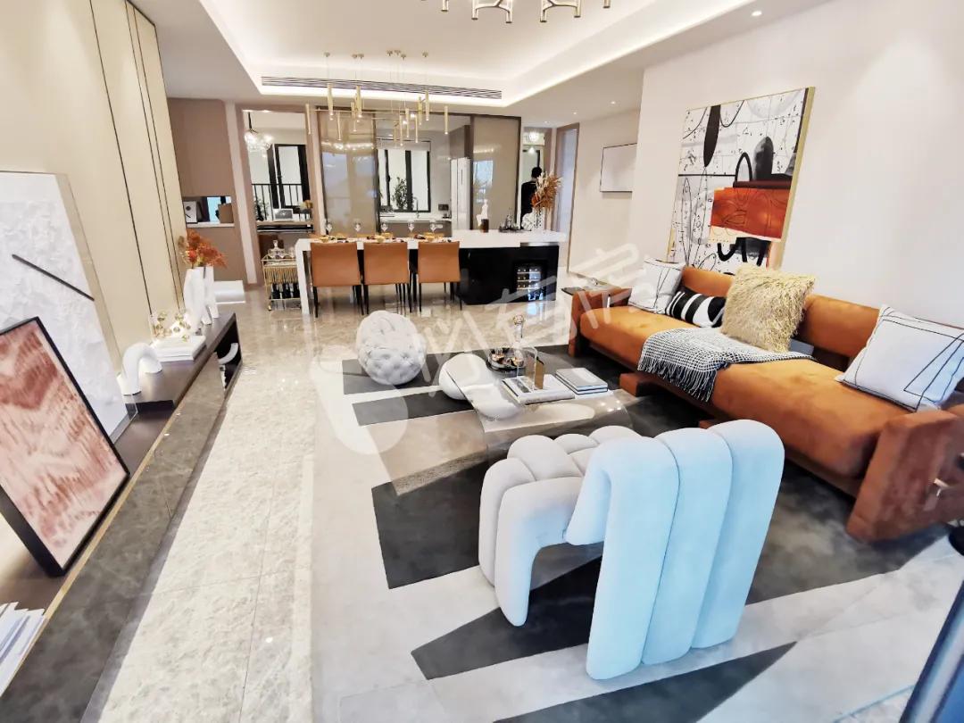 粉盘撞车，现状差又最贵的上河公元你买账吗？