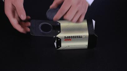 两张硬纸片被熊孩子轻松玩成了望远镜