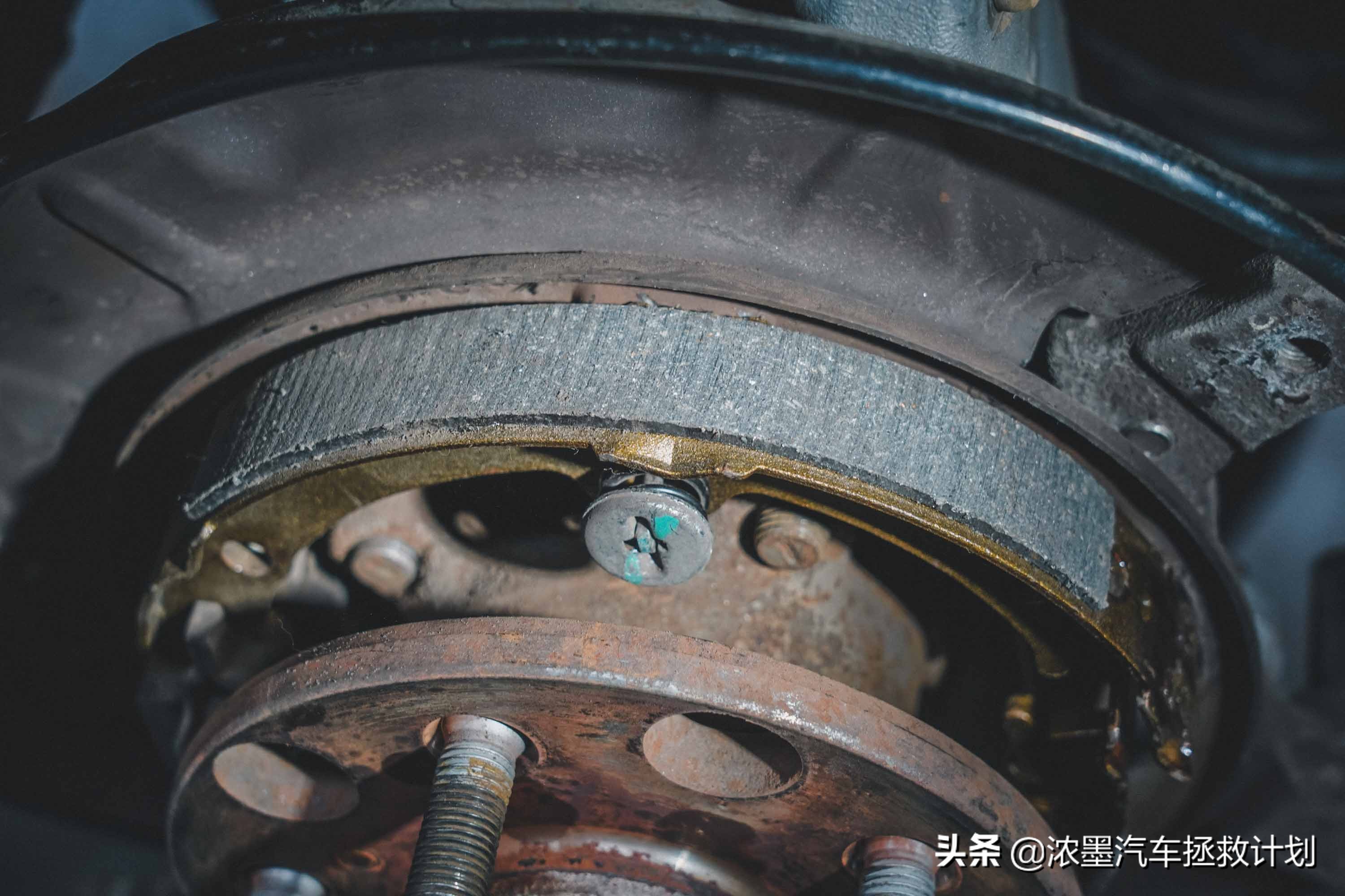 12年丰田皇冠方向机异响维修,新款丰田皇冠异响