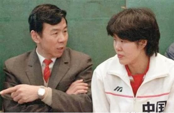 女排老教练袁伟民的近况,郎平袁伟民现状