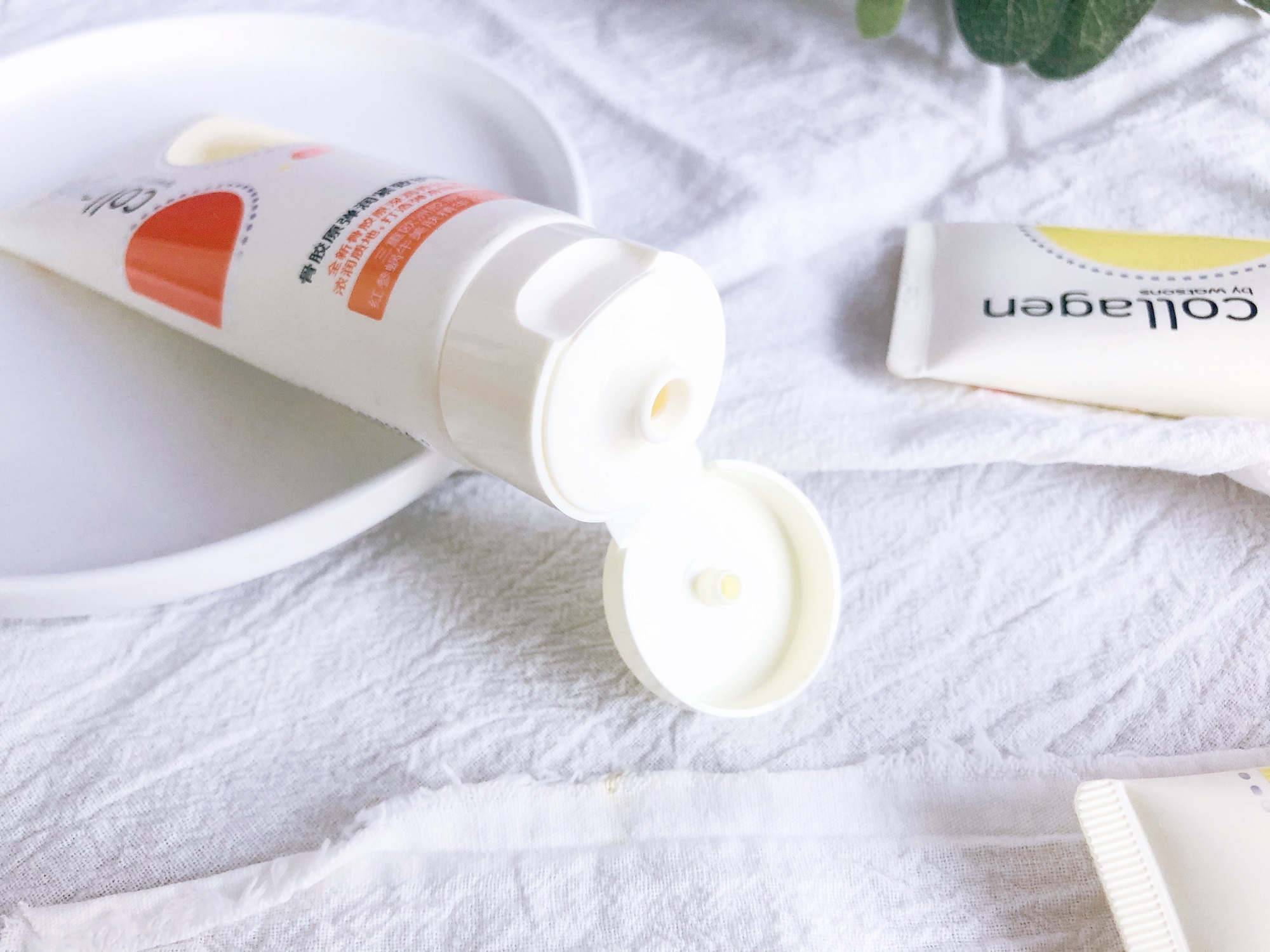 屈臣氏护手霜滋润补水透明精华,屈臣氏适合女生夏天的护手霜