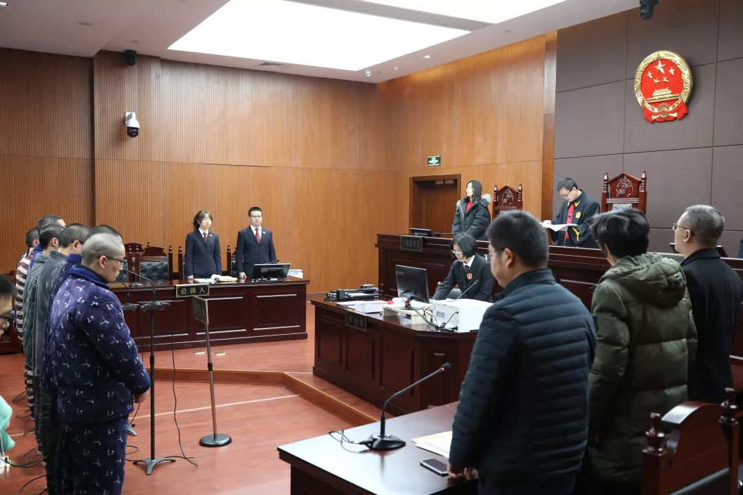 股票群忽悠人高位接盘违法吗,股票群接盘骗局