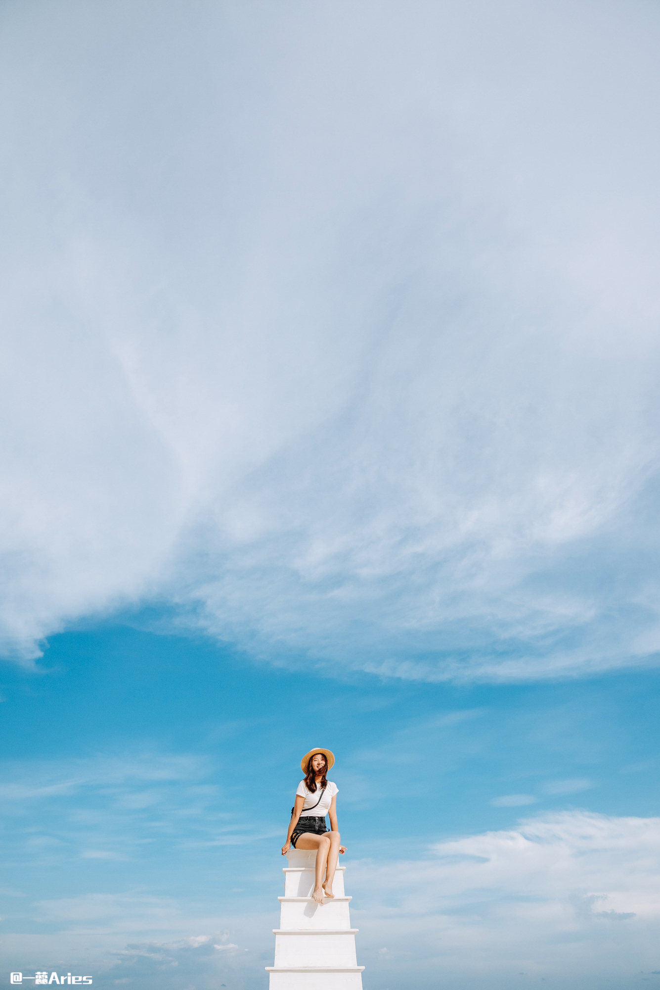 海南月亮湾旅游攻略,海南最美海湾旅游攻略