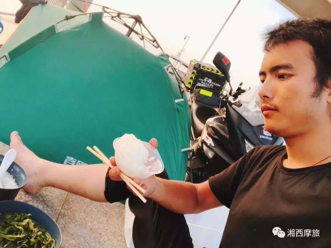 长途摩旅和结伴自驾哪个更划算,长途摩旅一个人好还是组队好