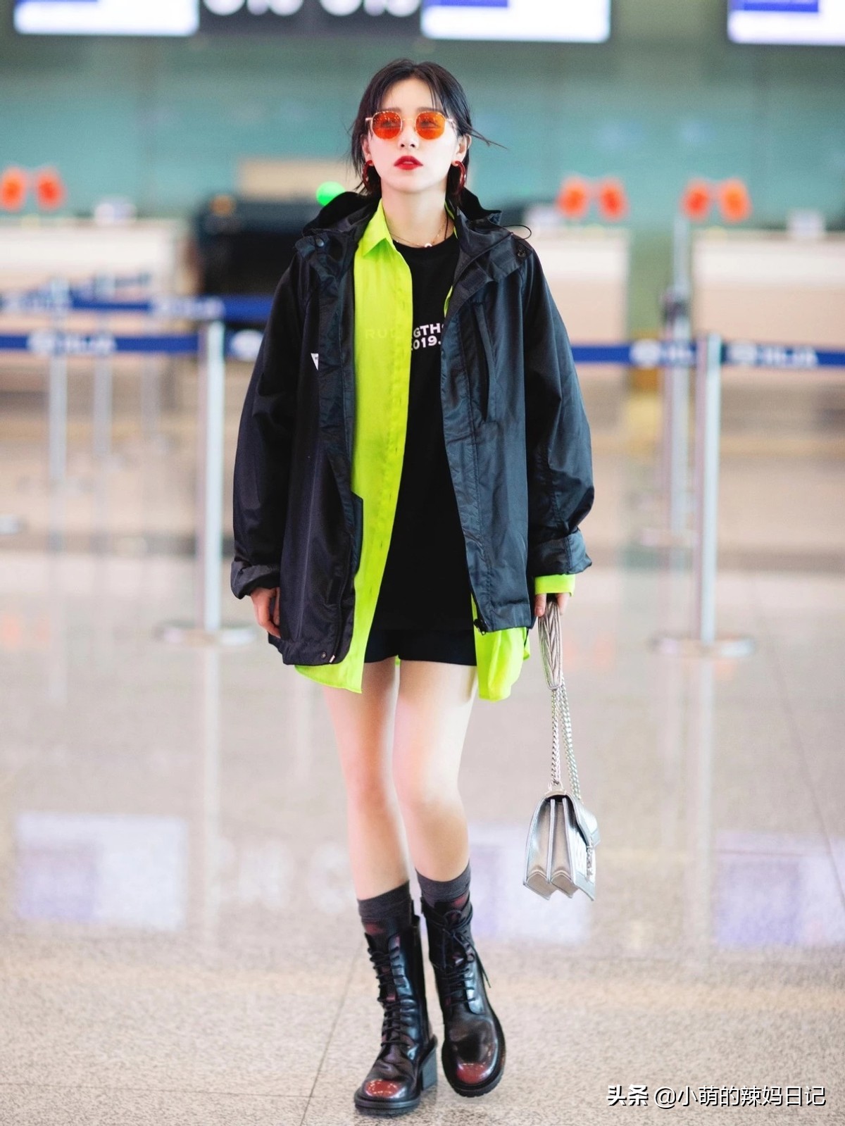 今年流行的露袜穿搭你知道吗,今年流行什么袜子裤脚好看