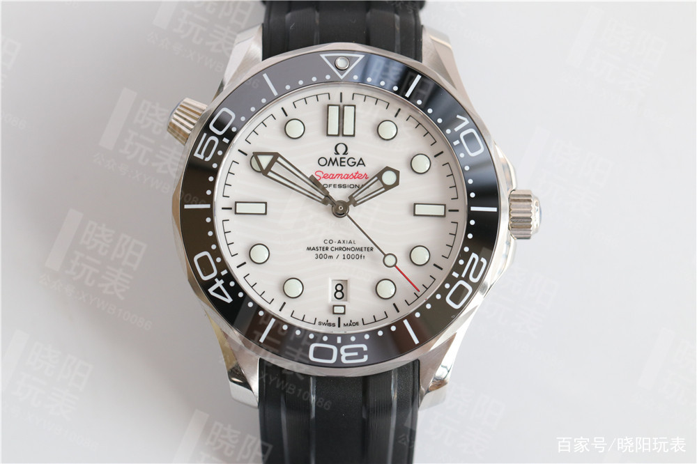 vs欧米茄海马300绿表盘,vs欧米茄海马300熊猫