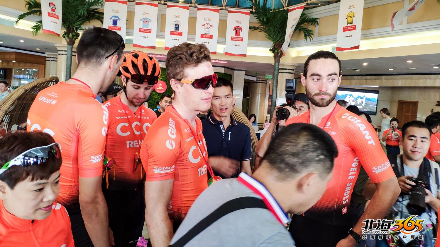 零距离接触环广西明星车手，个个一米八五，人靓身材好（多图）