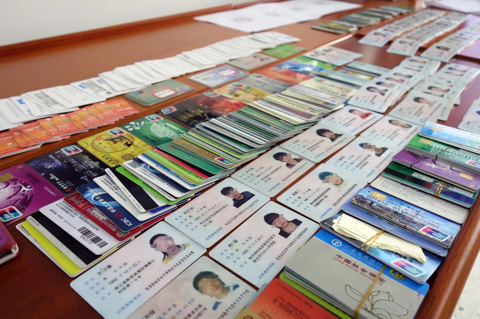 守护钱袋子打击非法集资,守护钱袋子全民反诈