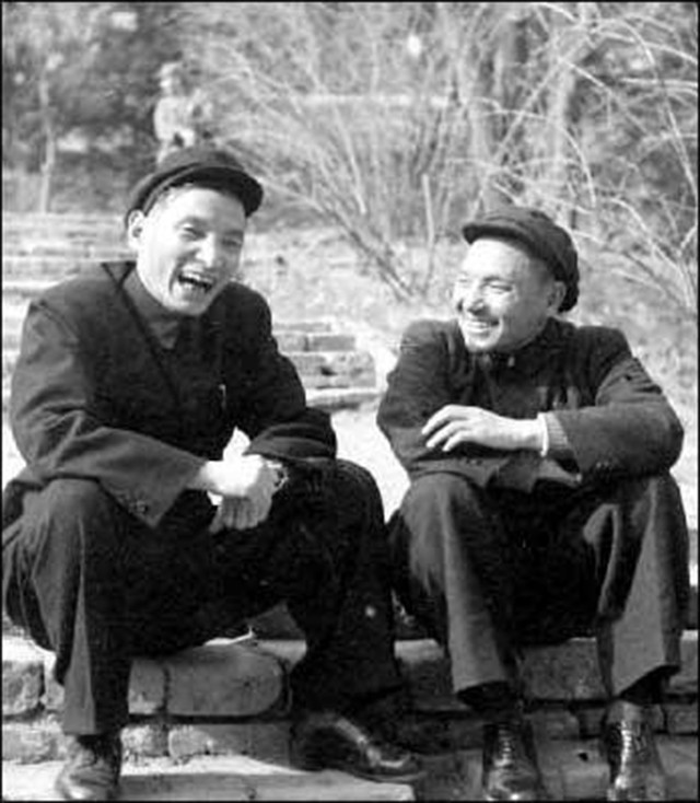 *云陈**作为“*共中**八老”之一，贡献仅次于*小平邓**，为何少有报道？