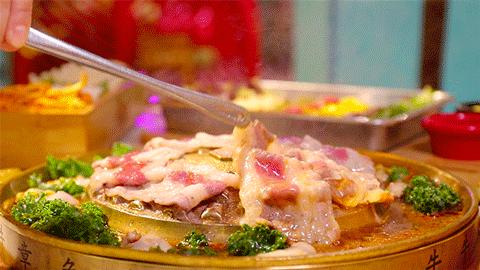 周末不够High？来武汉最华丽的酒吧来一场枕头大战吧