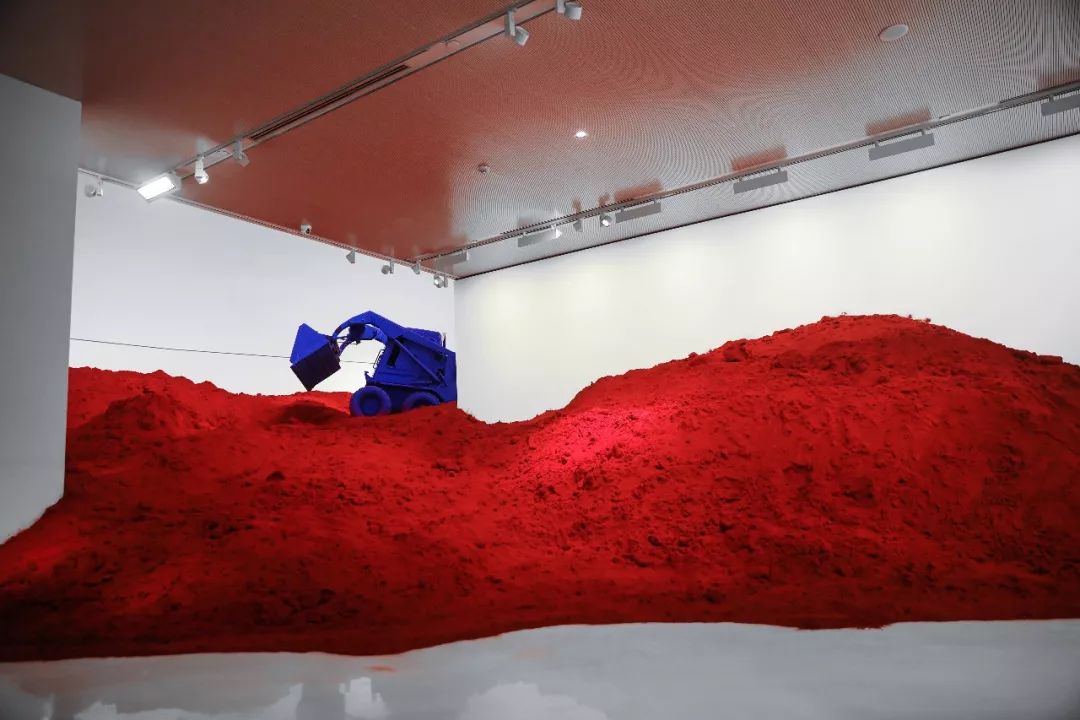 安尼施卡普尔北京,安尼施卡普尔三原色