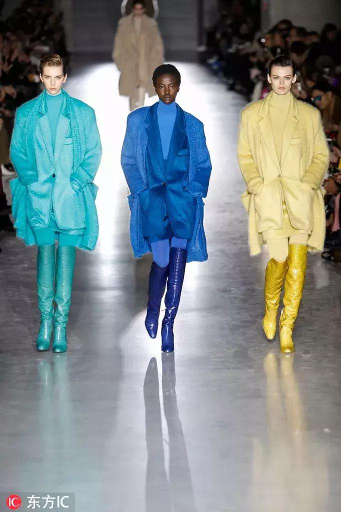 粉色打底适合什么颜色的外套,最适合女生的颜色