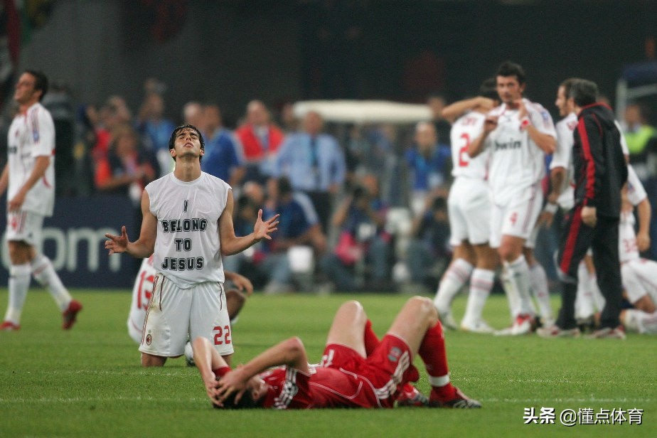 足球30个难忘瞬间,足球史上最难忘的场面