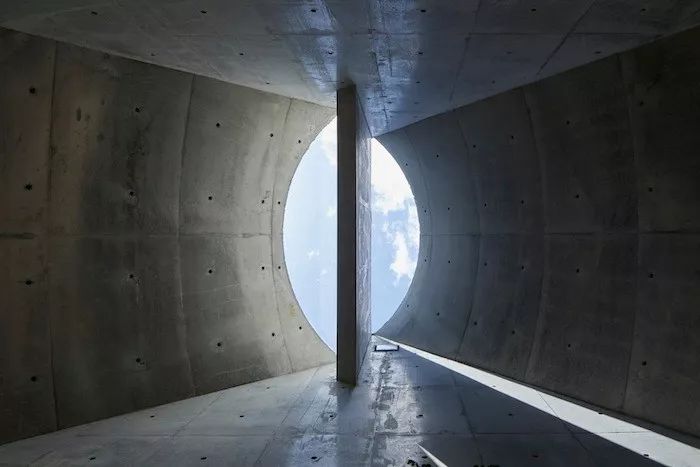 买不起大房子，日本教授为妻子造18m²“豪宅”当生日礼物.......