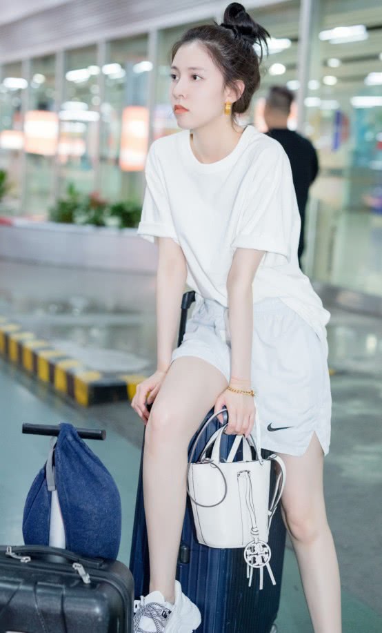 当下流行热裤,今年最流行的热裤