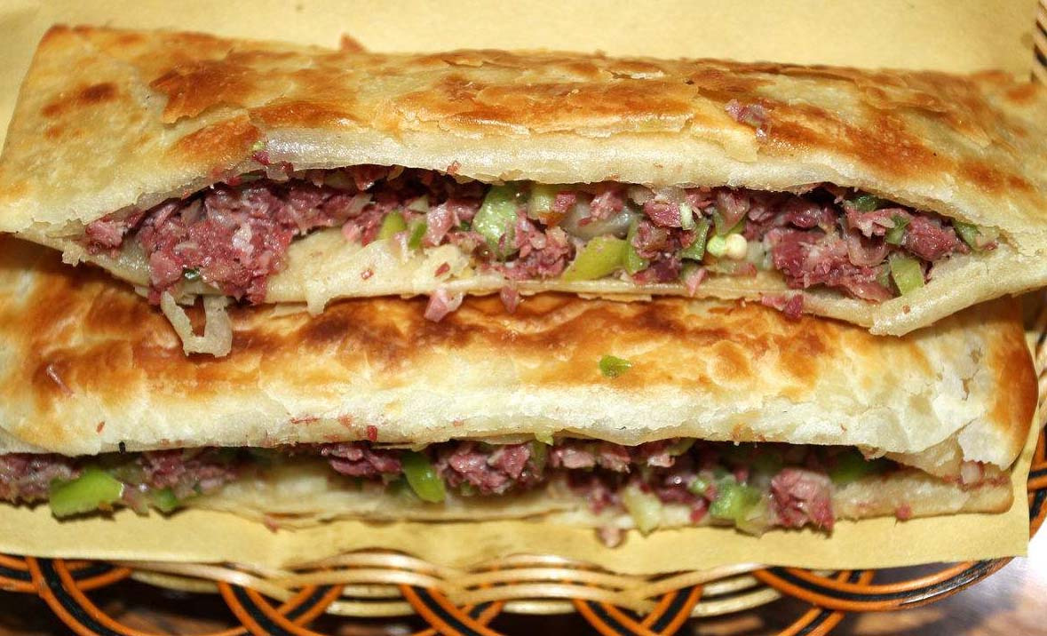 驴肉火烧吃着不香是不是假的,驴肉火烧到底哪里是正宗