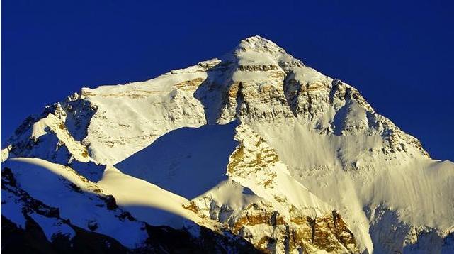 珠峰高度为什么和上次差别那么大,珠峰高度是8848还是8844