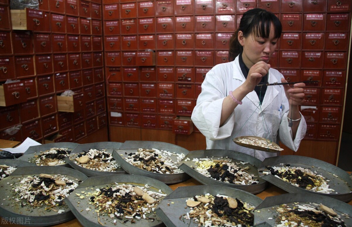 为啥中医一般都不推荐中成药,为什么中医都不给推荐中成药