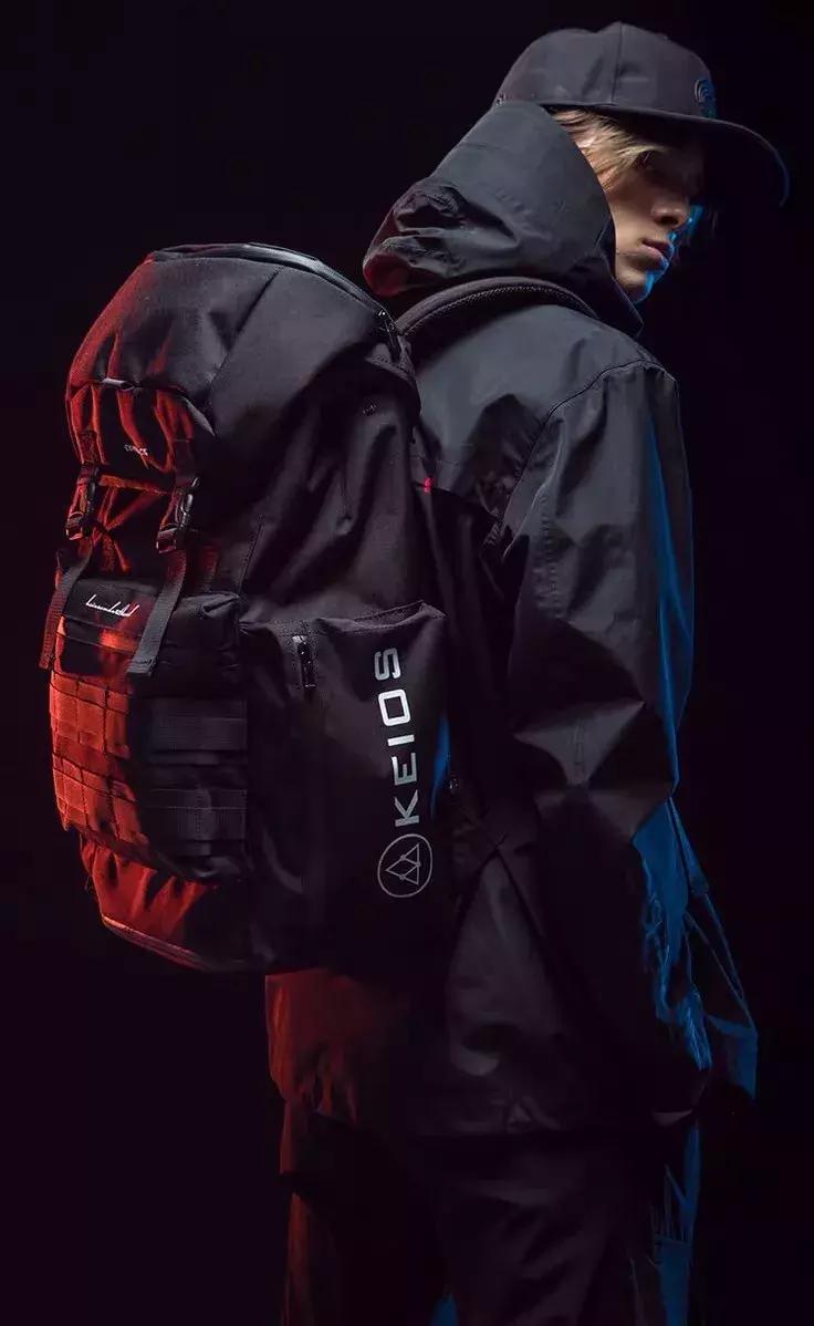 男士必备单品双肩包,男士通勤双肩包奢侈品牌