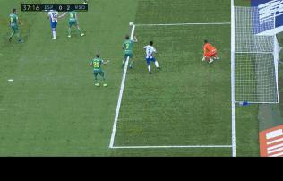 加列戈乱点鸳鸯谱酿苦果！武磊换右路被打穿造点球争议全靠自己