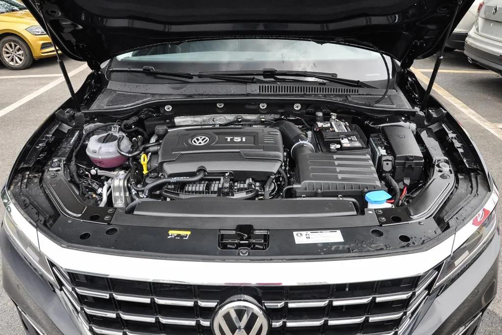 大众帕萨特1.4t值不值得购买,一口气降到5万的车