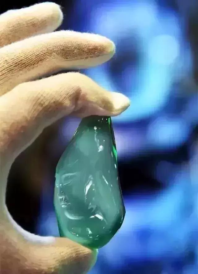 皇帝也会被骗？泰国镇国至宝，价值20亿的翡翠佛很可能不是翡翠