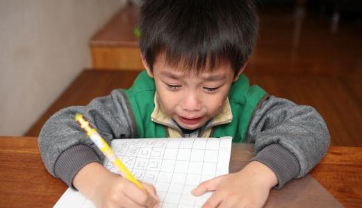 孩子这几个部位父母千万不要打,孩子的这五个部位家长一定不打