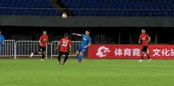 男足的基本过人动作,男足经典球