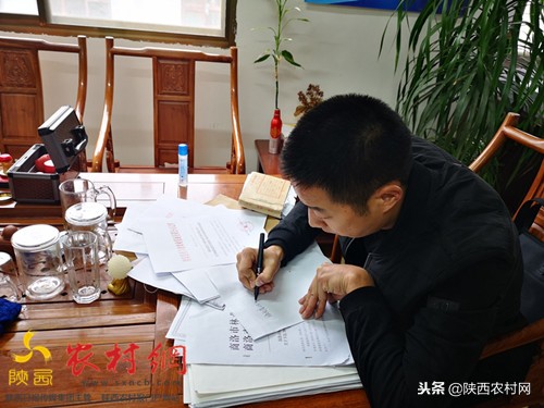 张浩祥甘做脱贫攻坚的垫脚石