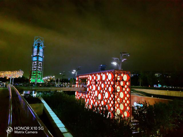 荣耀热门五款机型拍照对比：分别是Play4T/X10/30S/30/30Pro