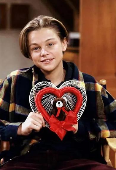 世界最知名男星排行榜：2黑人演员入前10，漫威给力，里维斯下滑