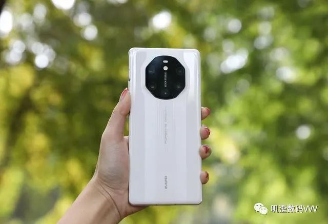 一图读懂华为mate40系列厉害在哪,用了三年的华为mate40还值得买吗