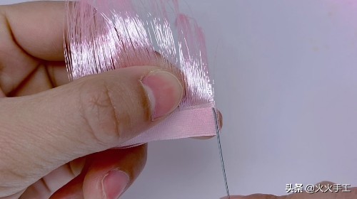 果郡王为甄嬛种合欢花的片段,果郡王送合欢花对甄嬛说了什么