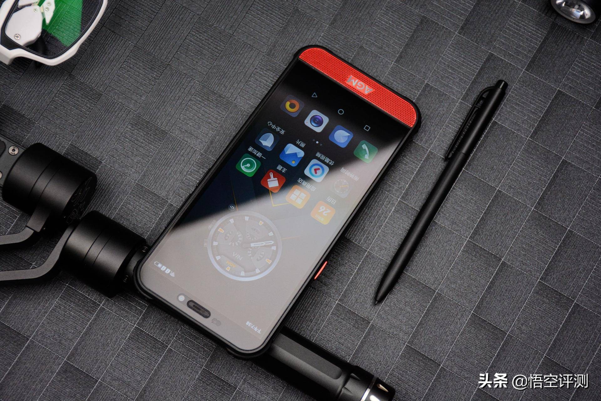 大声音三防智能手机,agm三防手机老年机