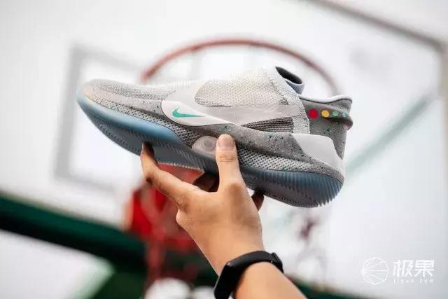 nike电动系鞋带的鞋儿童,nike绑带款鞋子多少钱