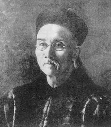 酒店门口挂的请勿打扰的牌子,酒店禁止狗入内的标语图片