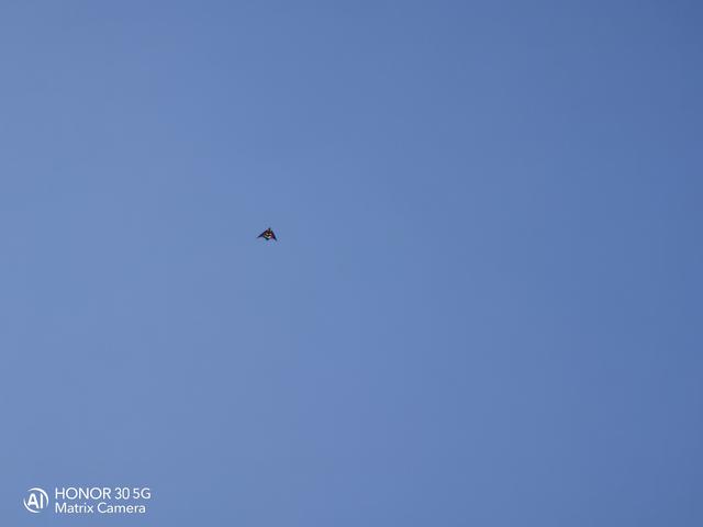 荣耀热门五款机型拍照对比：分别是Play4T/X10/30S/30/30Pro