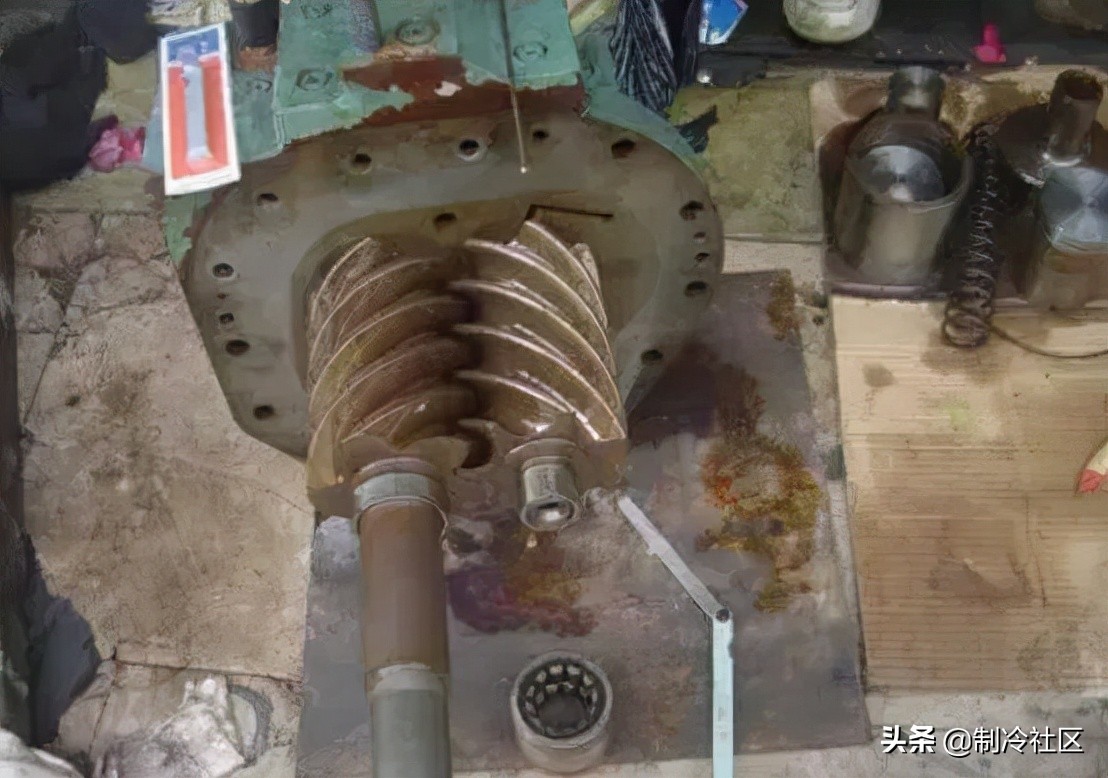 螺杆压缩机电气控制工作原理图,螺杆空气压缩机工作原理3d视频