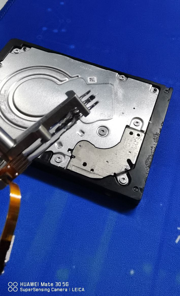 希捷氦气盘拆解,希捷桌面存储拆解